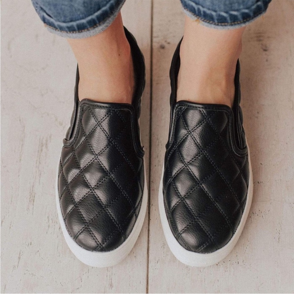 Black Platform Quilted Slip on sneakers